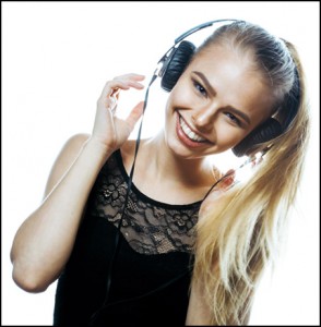 Skype singing lessons headphone pic